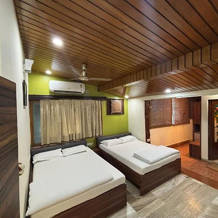 Om Sai Villa Guesthouse Calcutta Buitenkant foto