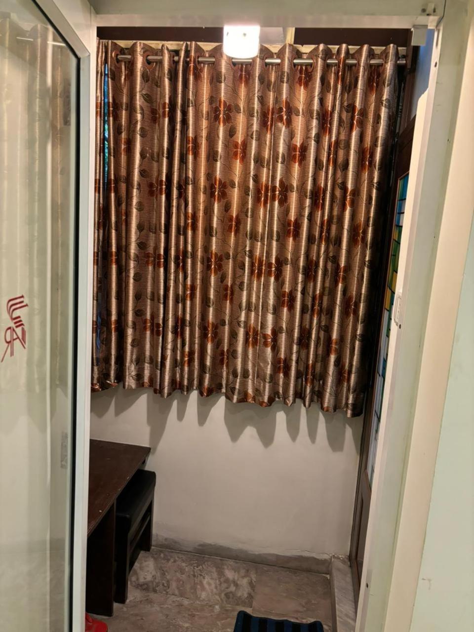 Om Sai Villa Guesthouse Calcutta Buitenkant foto