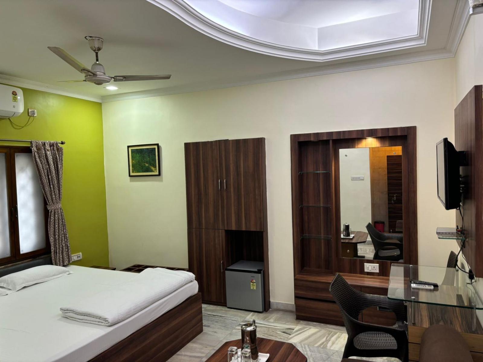 Om Sai Villa Guesthouse Calcutta Buitenkant foto