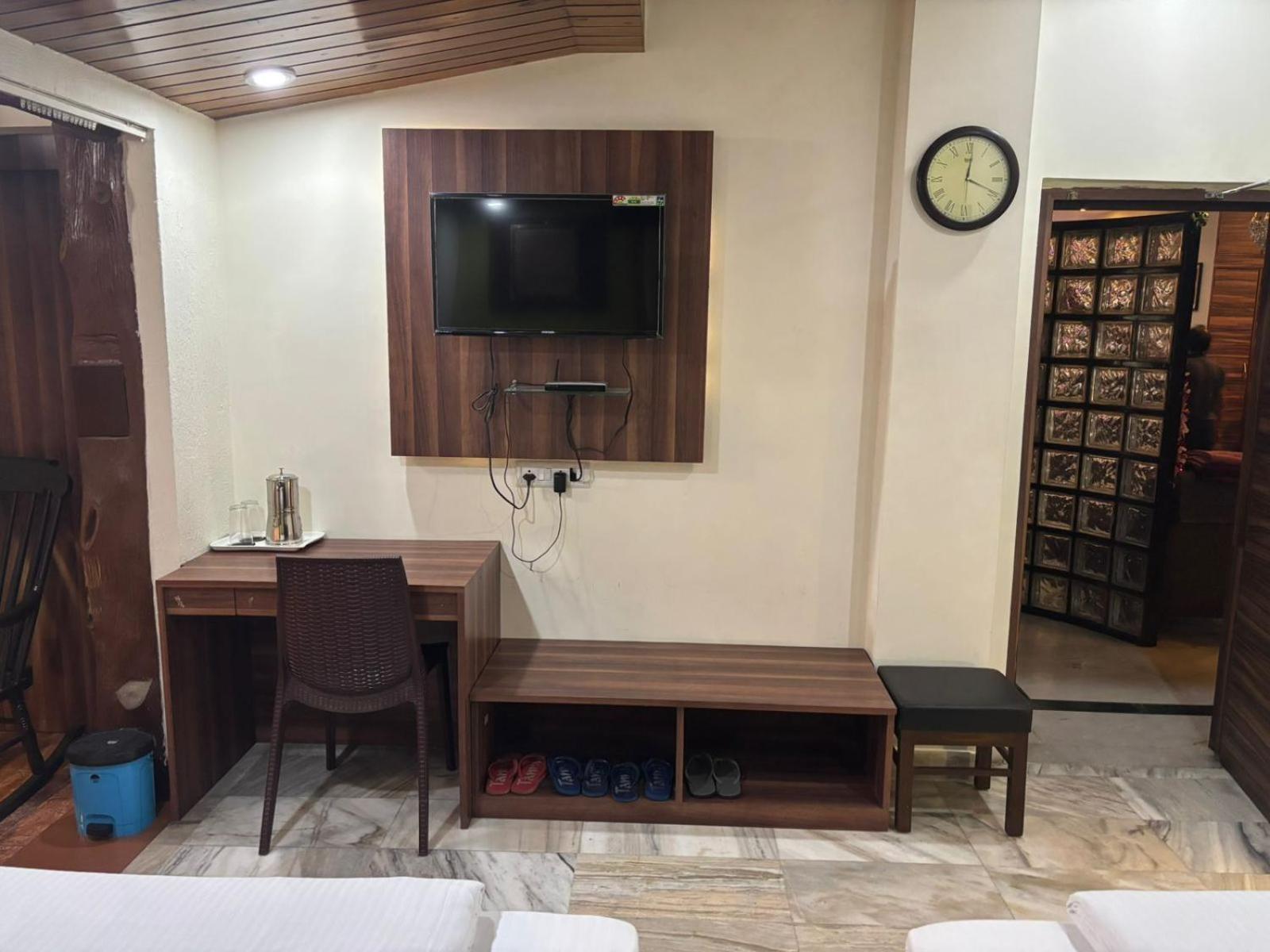 Om Sai Villa Guesthouse Calcutta Buitenkant foto