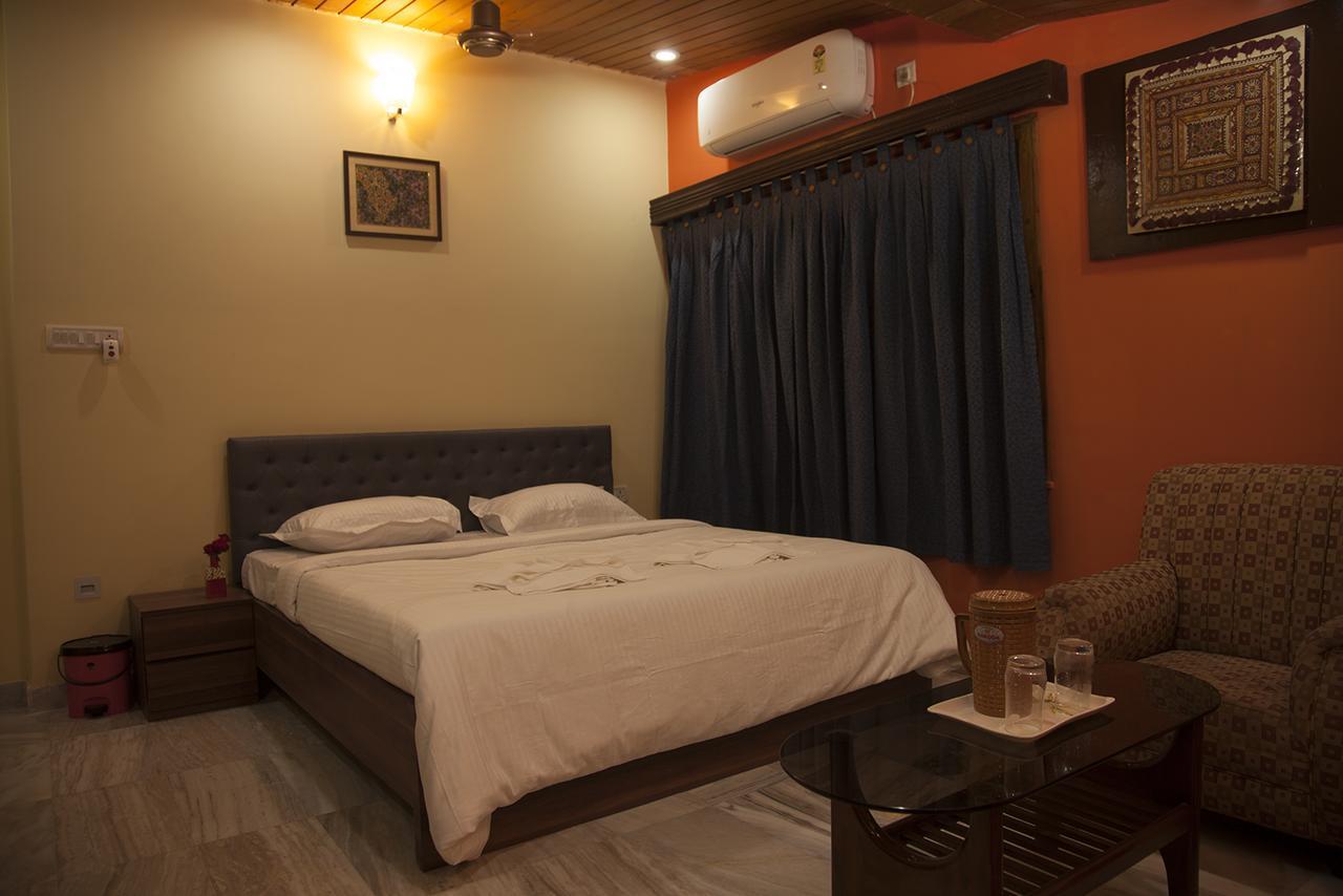 Om Sai Villa Guesthouse Calcutta Buitenkant foto