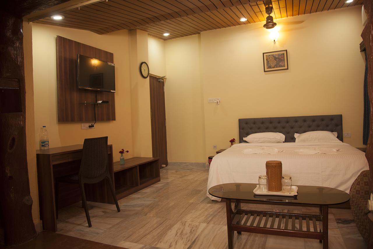 Om Sai Villa Guesthouse Calcutta Buitenkant foto